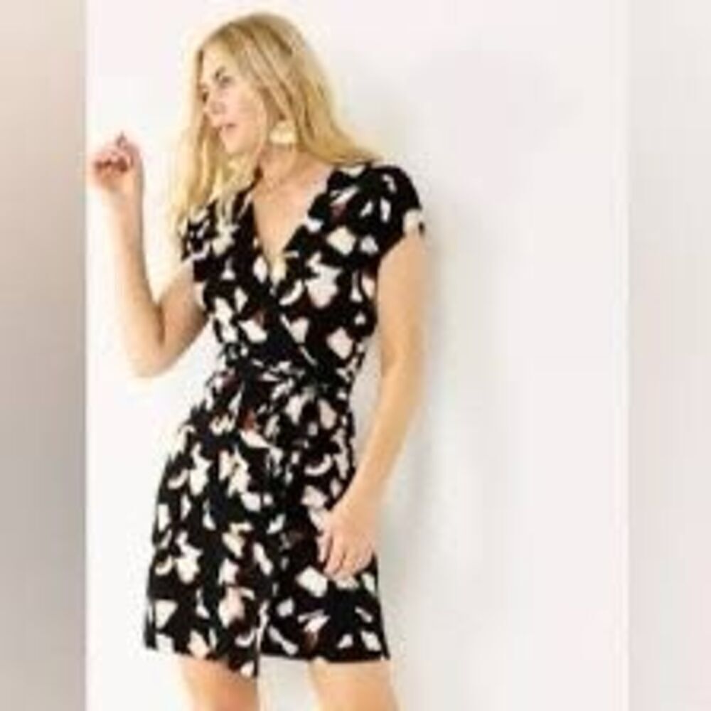 Nine West Size XXL Dolman Sleeve Wrap Dress Black Leaf Floral Knee Length Event